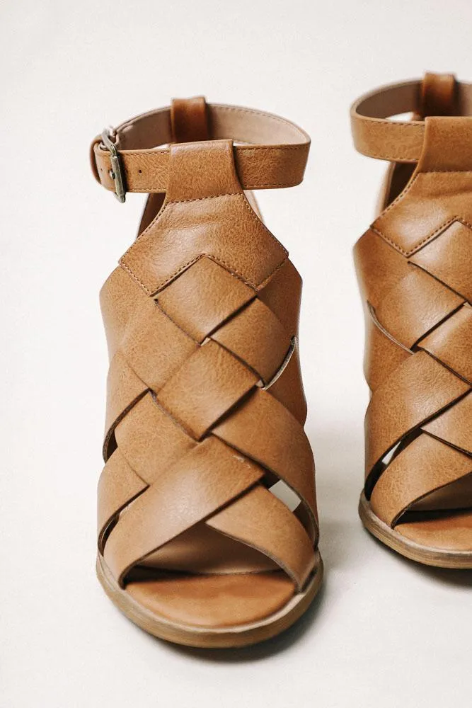 Alma Woven Heels in Camel