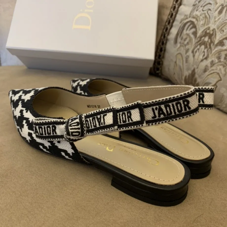 CD J'Ador Slingback Pump Black And White For Women 0.6 in / 1.5 cm