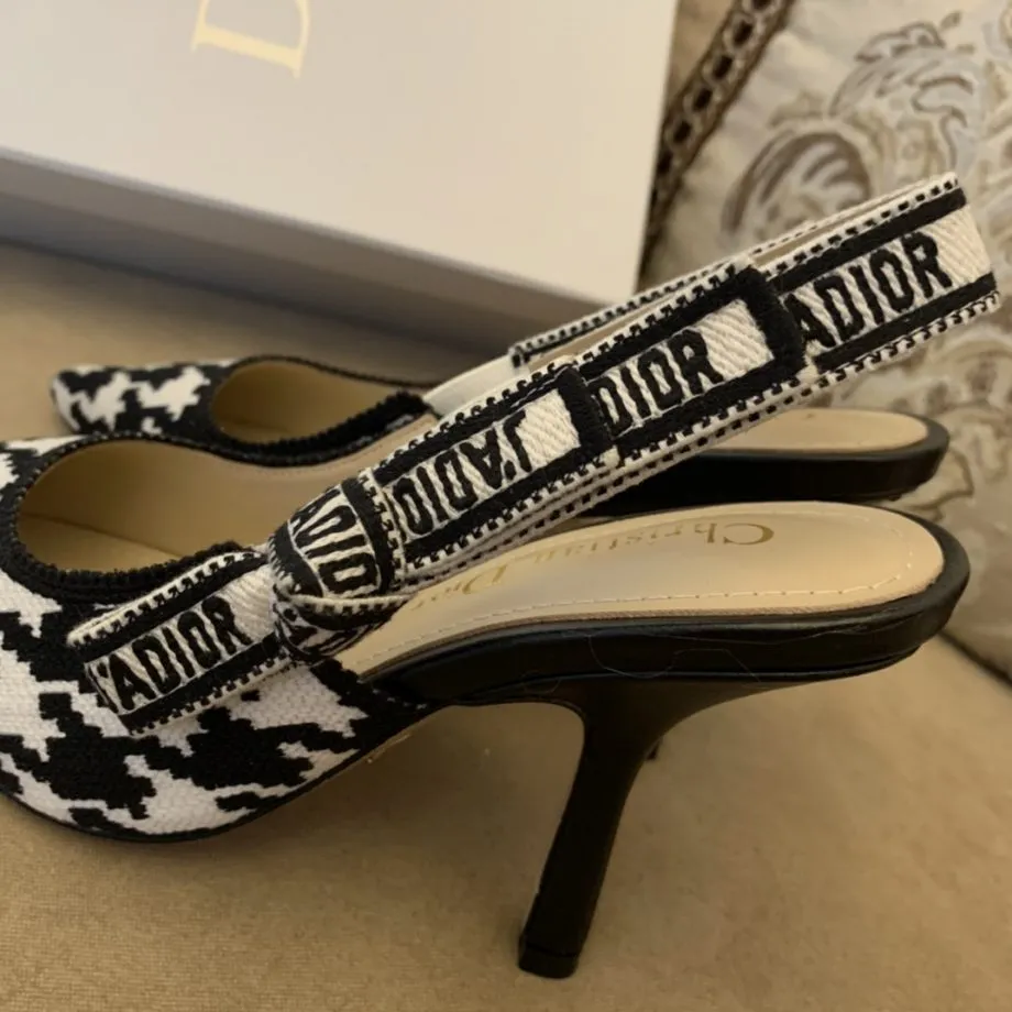 CD J'Ador Slingback Pump Black And White For Women 3.7 in / 9.5 cm