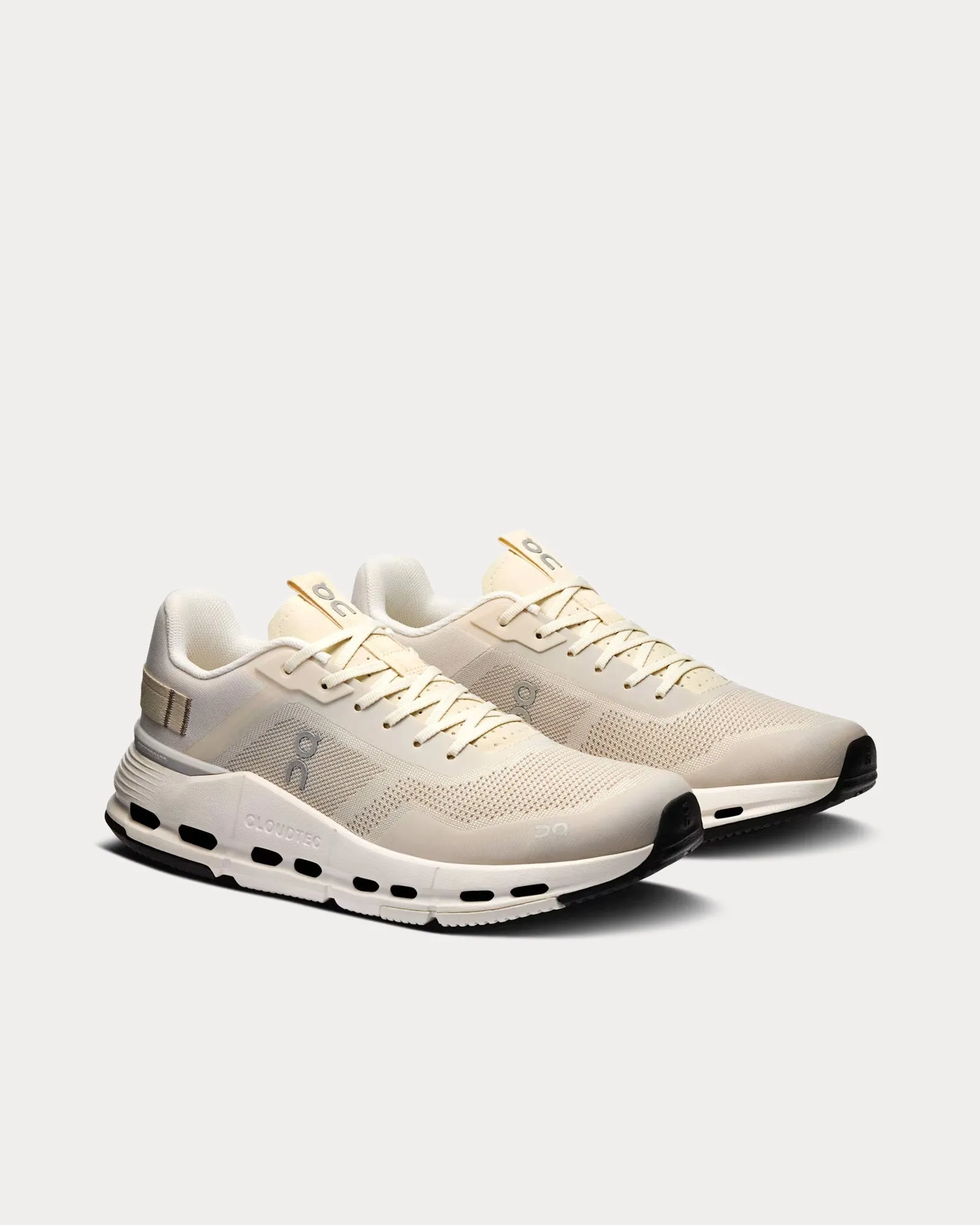 Cloudnova Forma 2 TT Cream / Ivory Running Shoes
