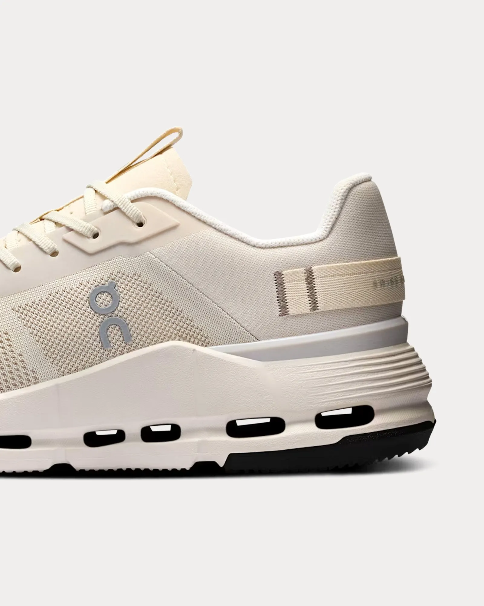 Cloudnova Forma 2 TT Cream / Ivory Running Shoes