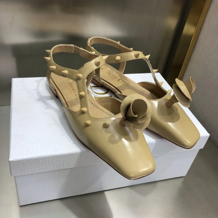 DIR Women's Rose Fantastique Pump Beige For Women CD