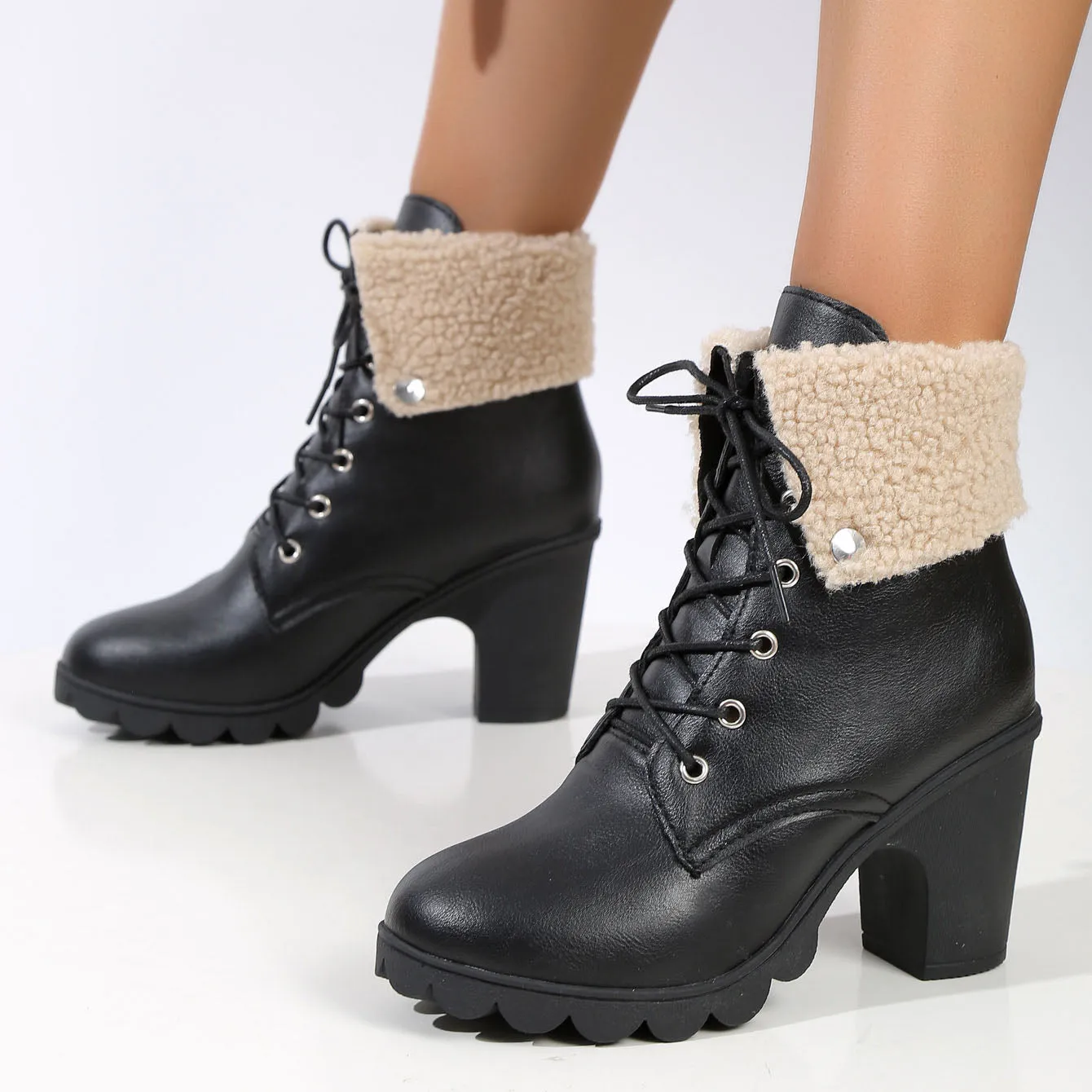 elveswallet Retro suede round toe lace-up chunky heel short boots