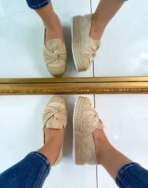 Espadrilles en suédine beige en forme de nud