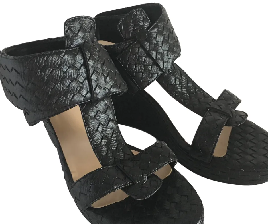Honey Boo Wedge