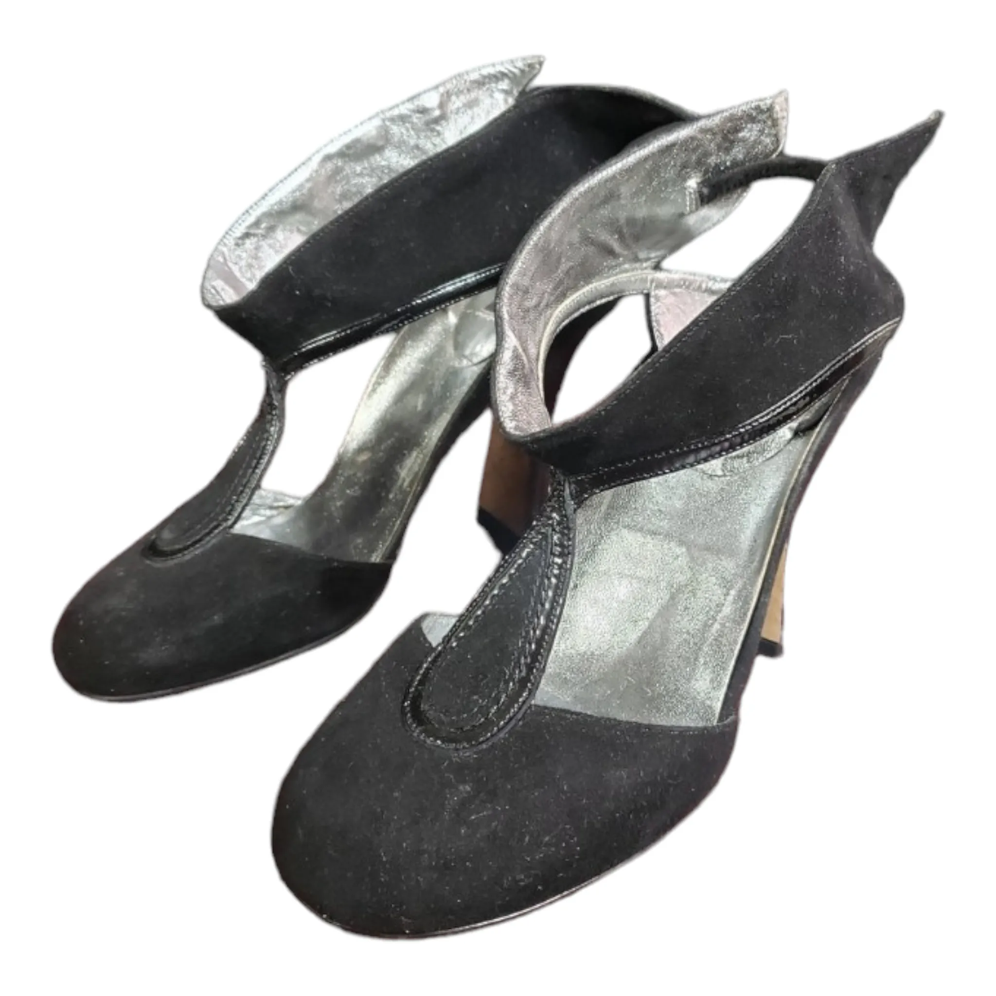 Marc Jacobs Black Suede Y-Strap Pumps size 36.5