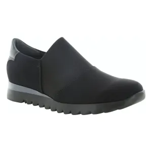 Munro Women's KJ Slip-On - Black