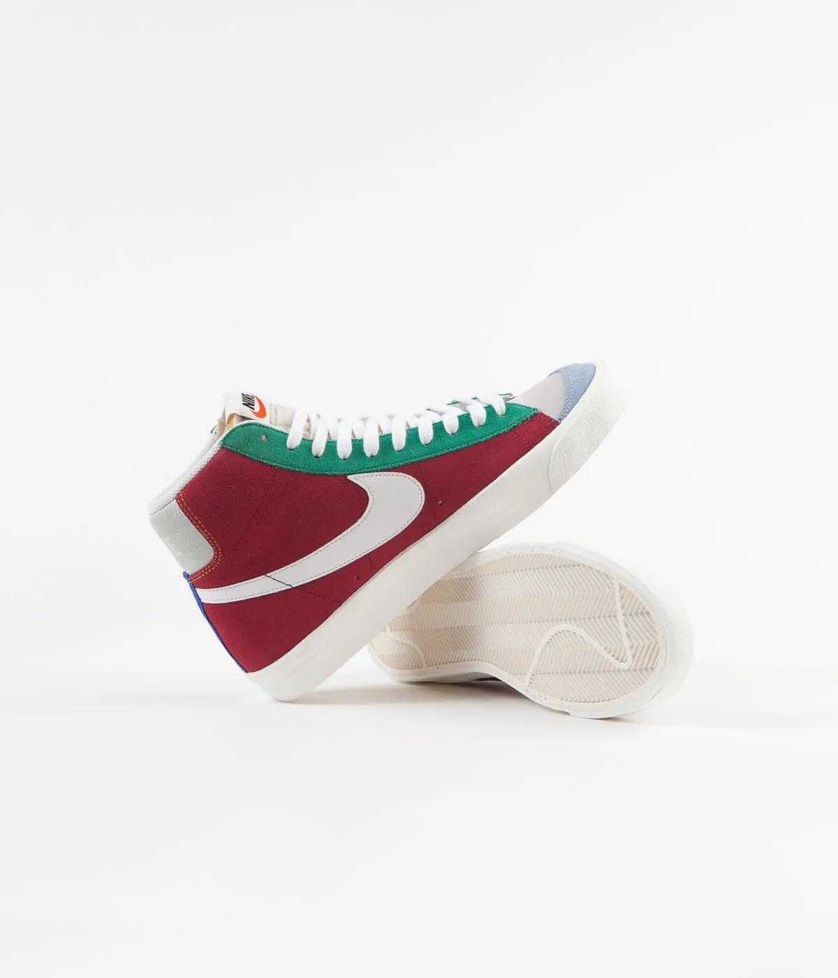Nike Blazer Mid '77 Vintage Suede Shoes - Noble Red / Kinetic Green - Jade Aura