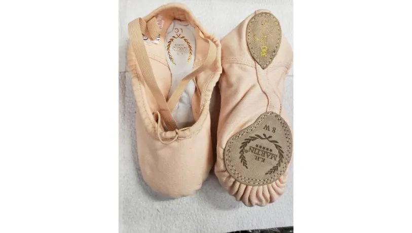 Poppy -- Women's Canvas Split Sole Ballet -- Pink