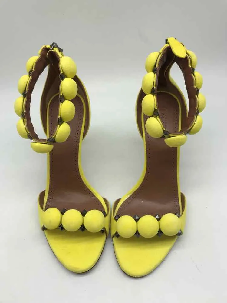 Pre-Owned Alaia Yellow Size 37 Pump Heels