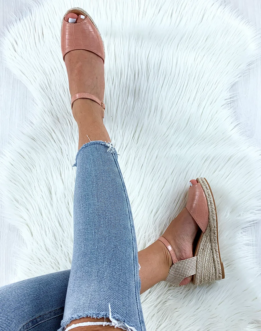 Sandales espadrilles compensées roses effet croco et corde