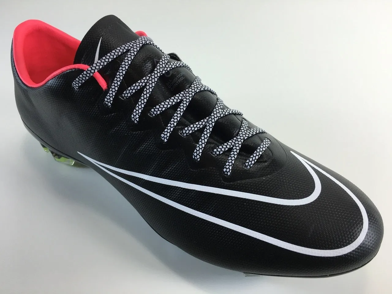 SR4U Laces Grid White Premium