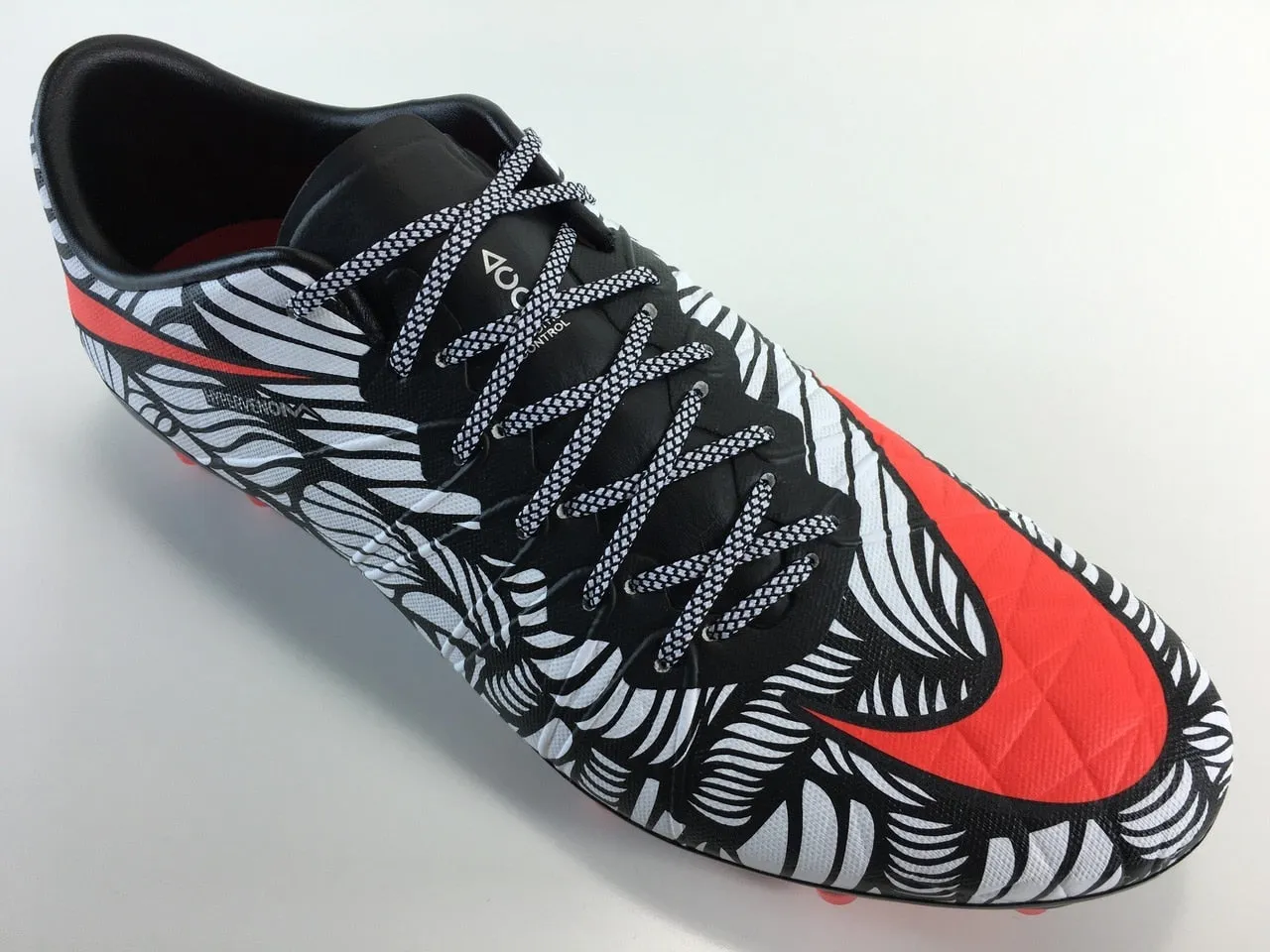 SR4U Laces Grid White Premium