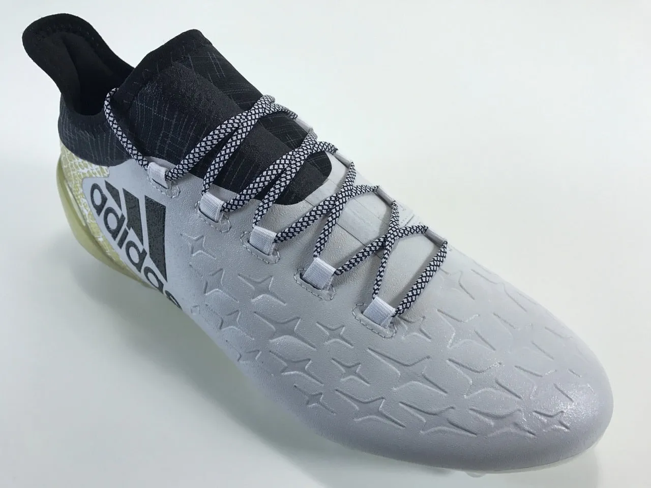 SR4U Laces Grid White Premium