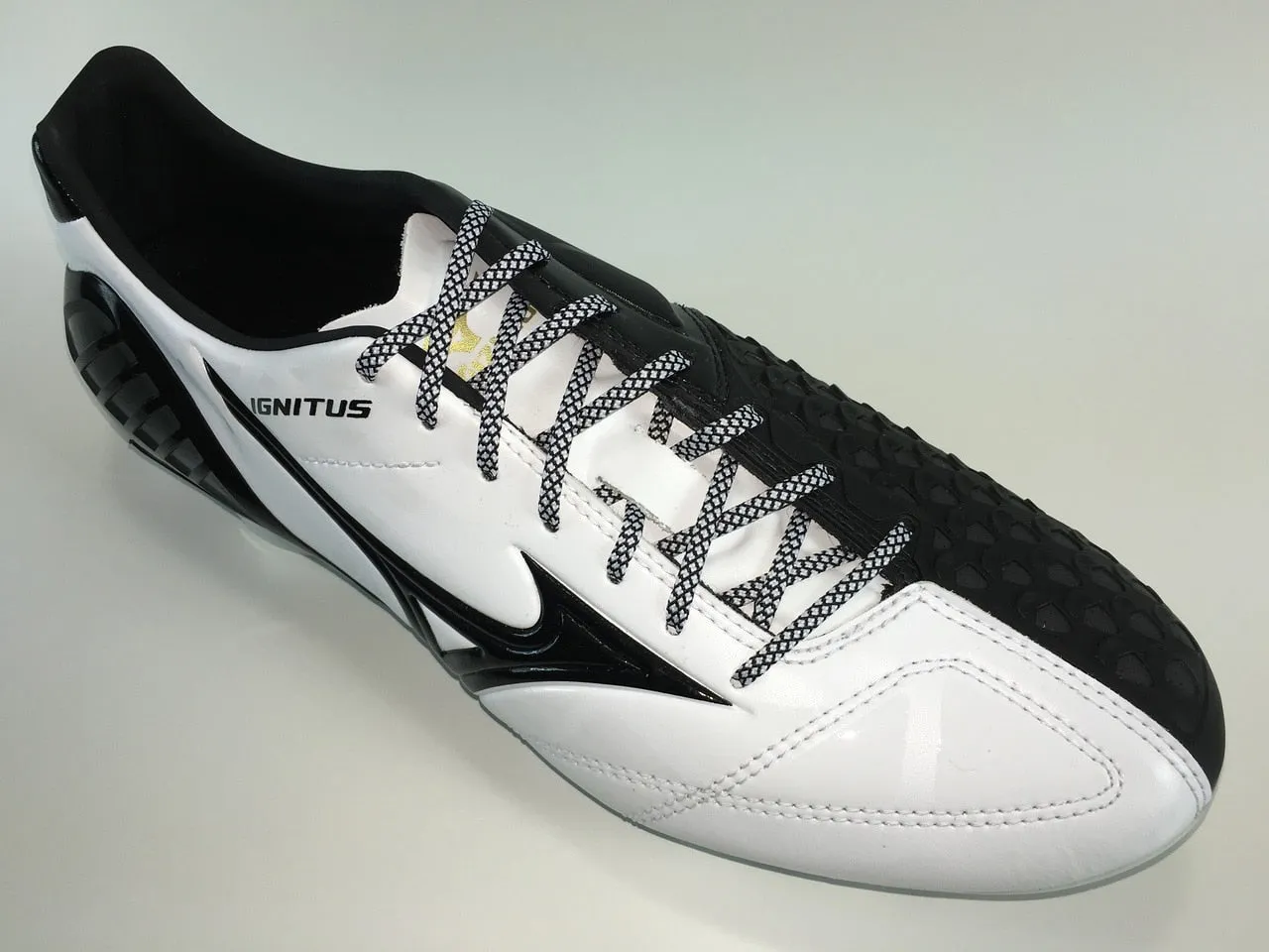 SR4U Laces Grid White Premium