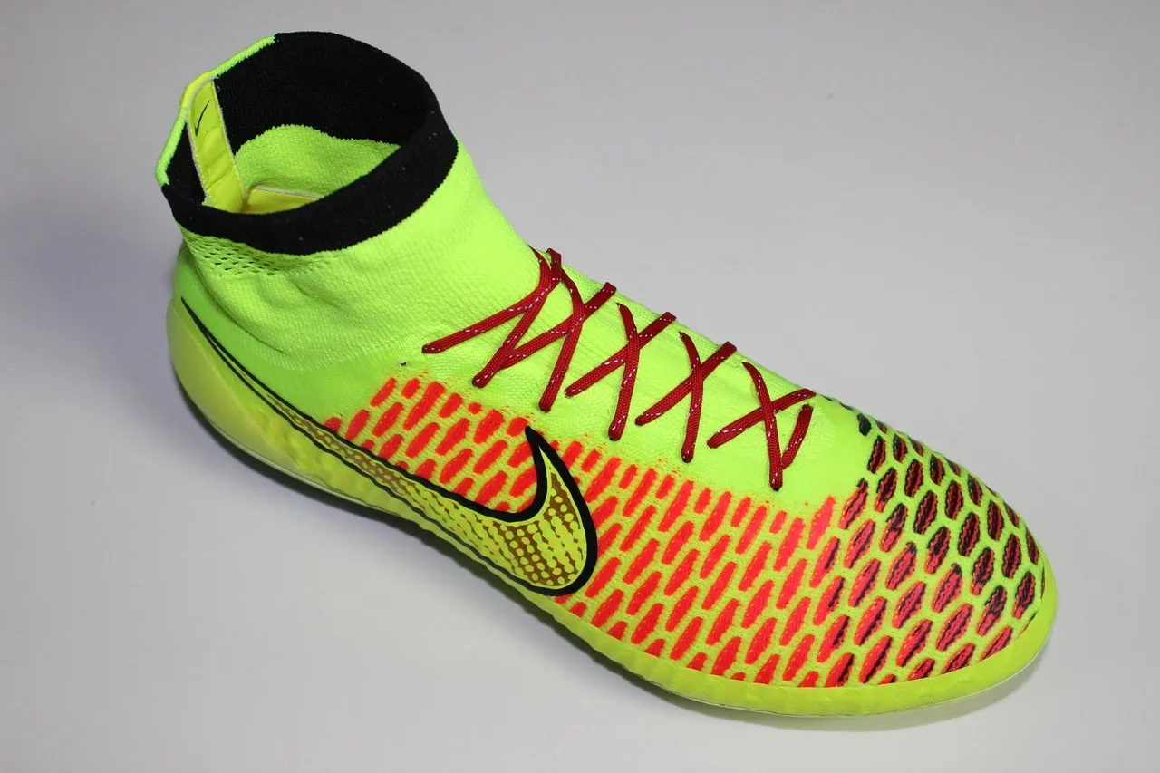 SR4U Reflective Laces Red