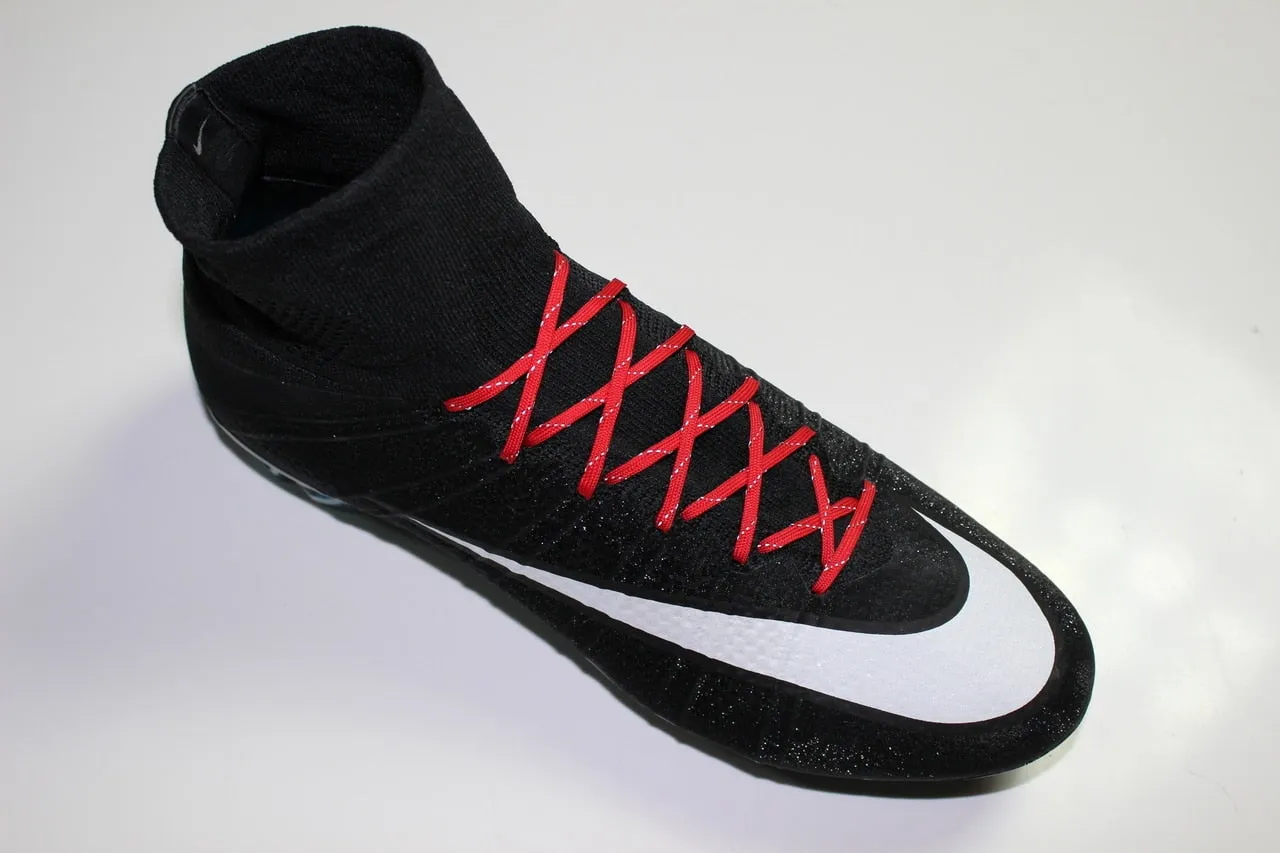 SR4U Reflective Laces Red