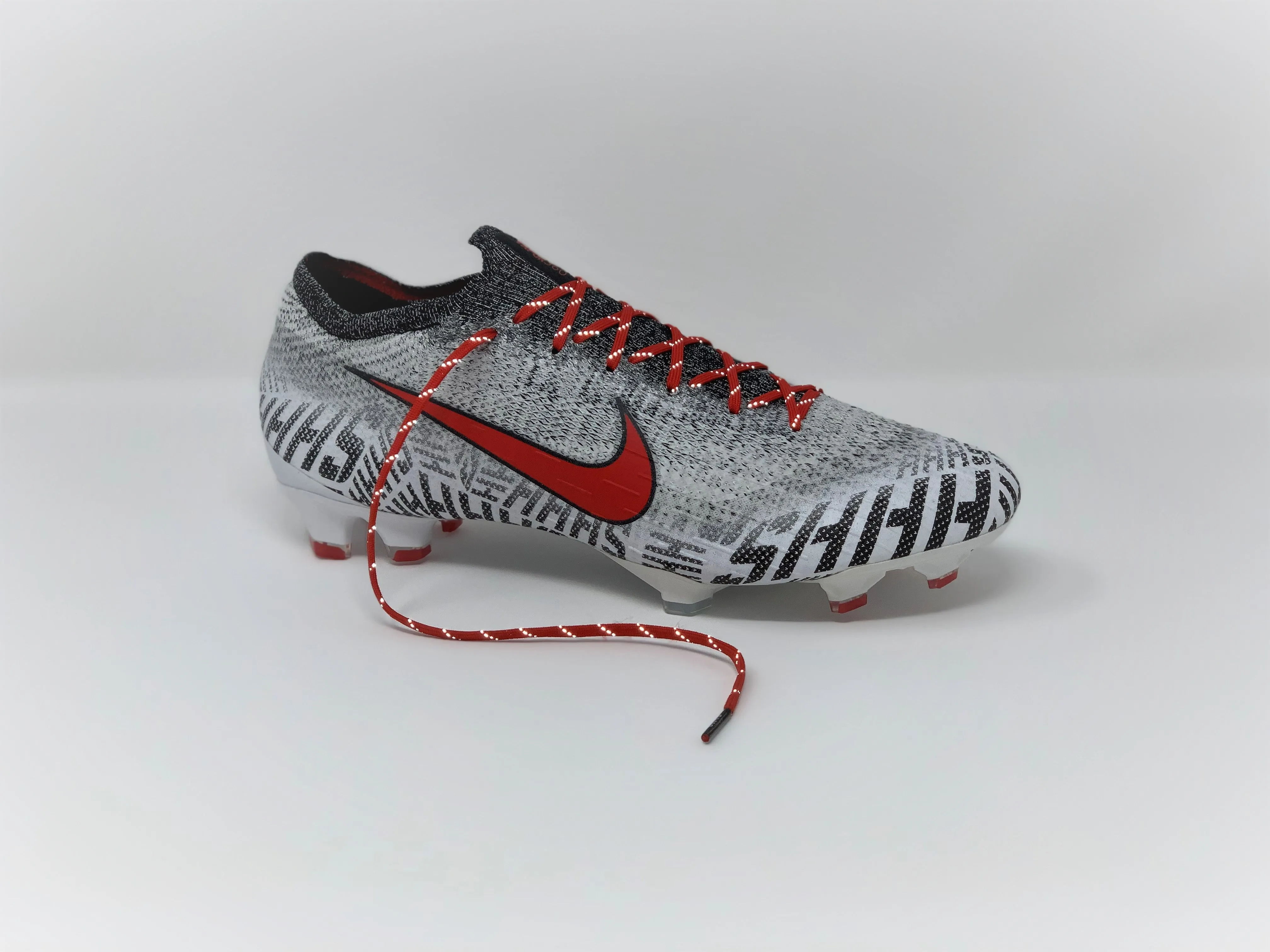 SR4U Reflective Laces Red