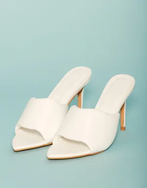 Sweetheart heels