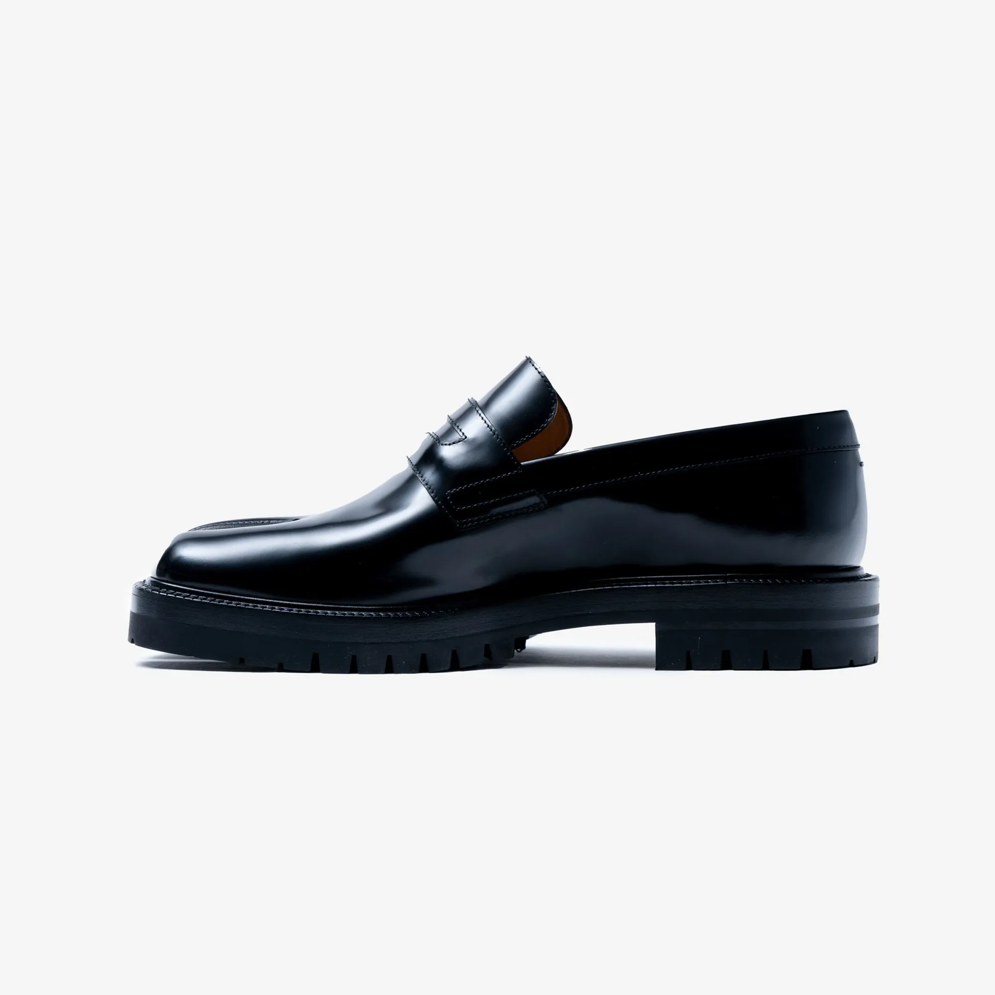 Tabi County Loafer