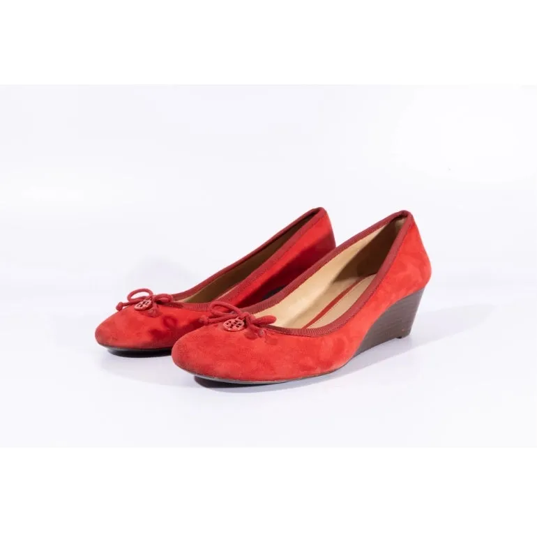 Tory Burch Chelsea Bow Suede 45mm Wedge