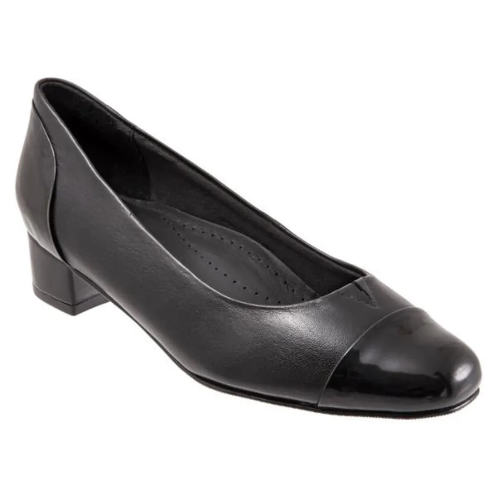 Trotters Daisy Black/Patent Leather Pump (Women's)