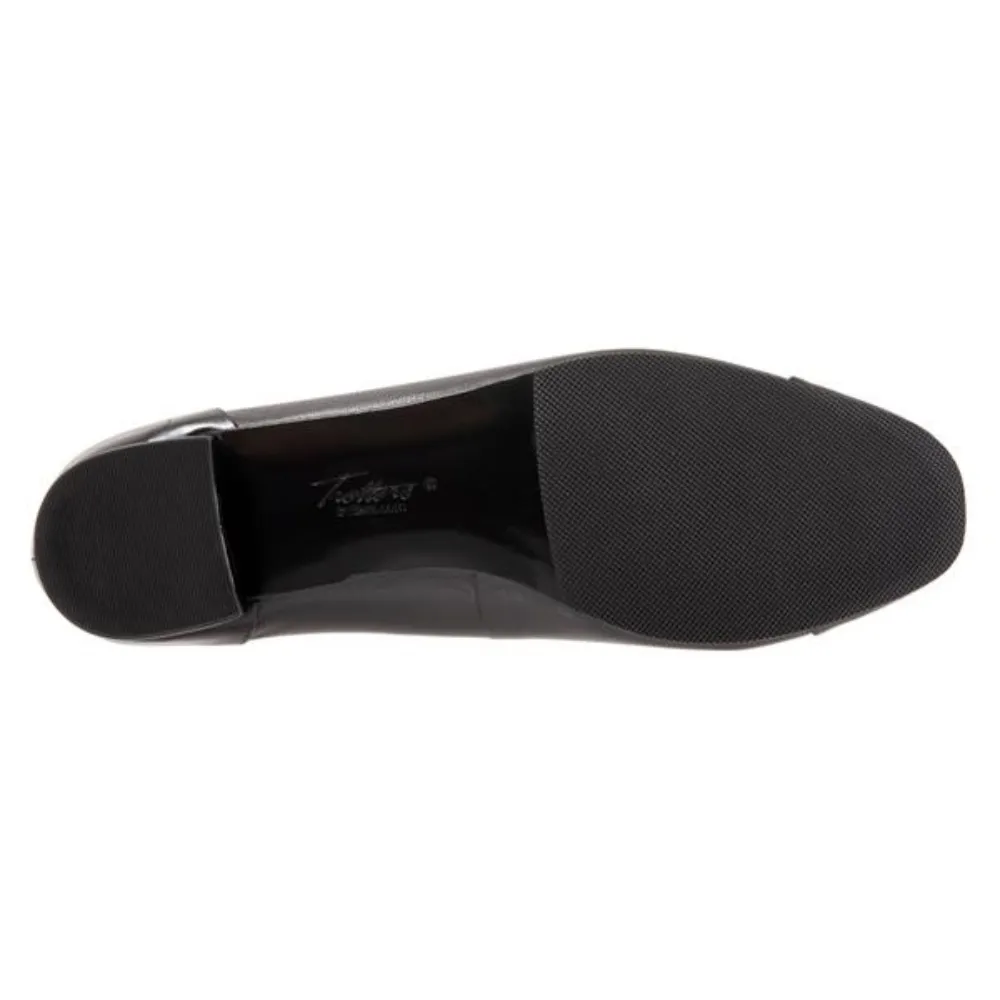 Trotters Daisy Black/Patent Leather Pump (Women's)