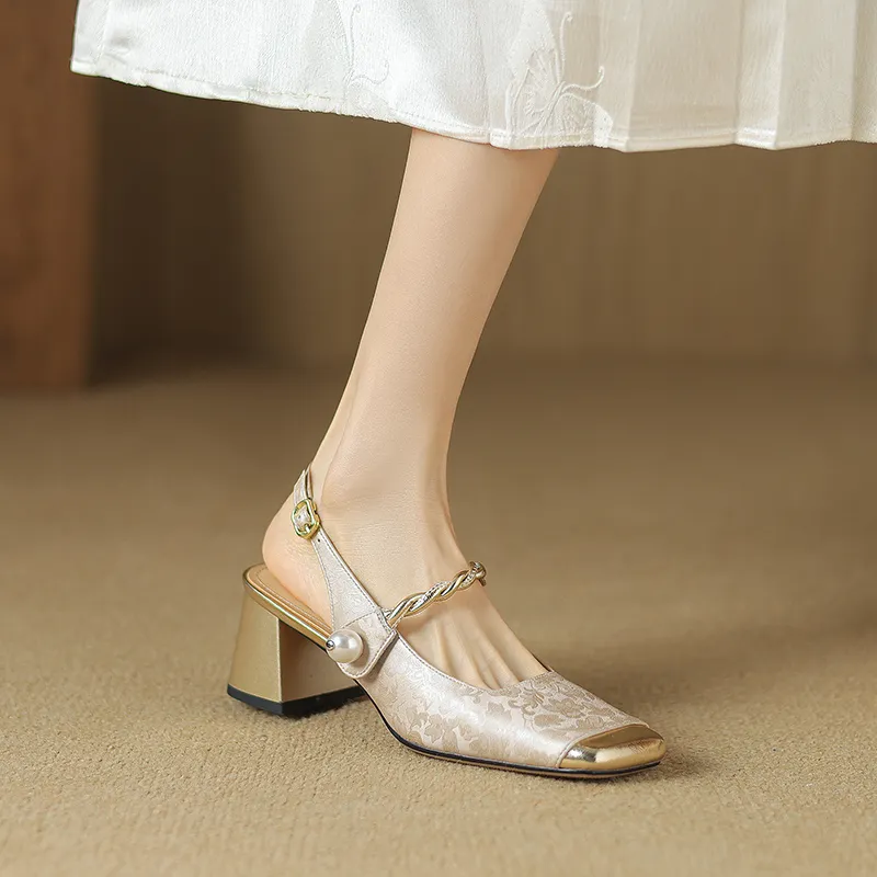 USS Shoes Rafaela Women's Square Toe Dress Pumps
