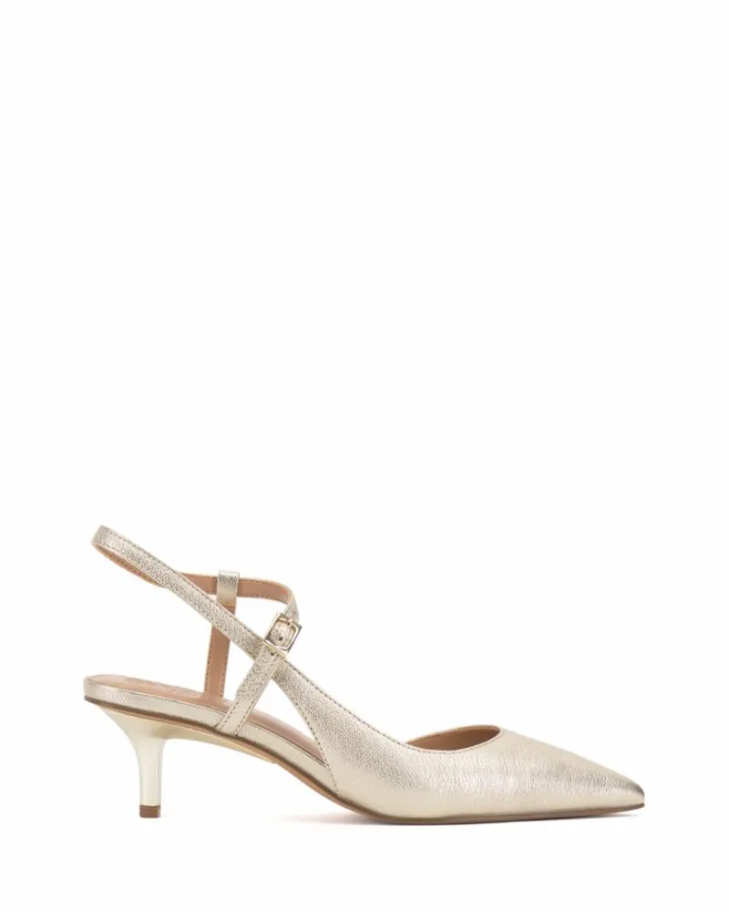 Vince Camuto Women's Riccou Gold M