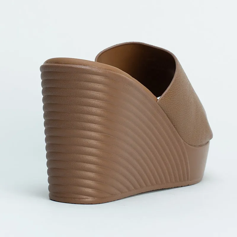 Wedge Slip On Sandal  _ 159866