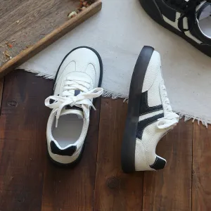 Women Retro Cowhide Patchwork Soft Sneakers