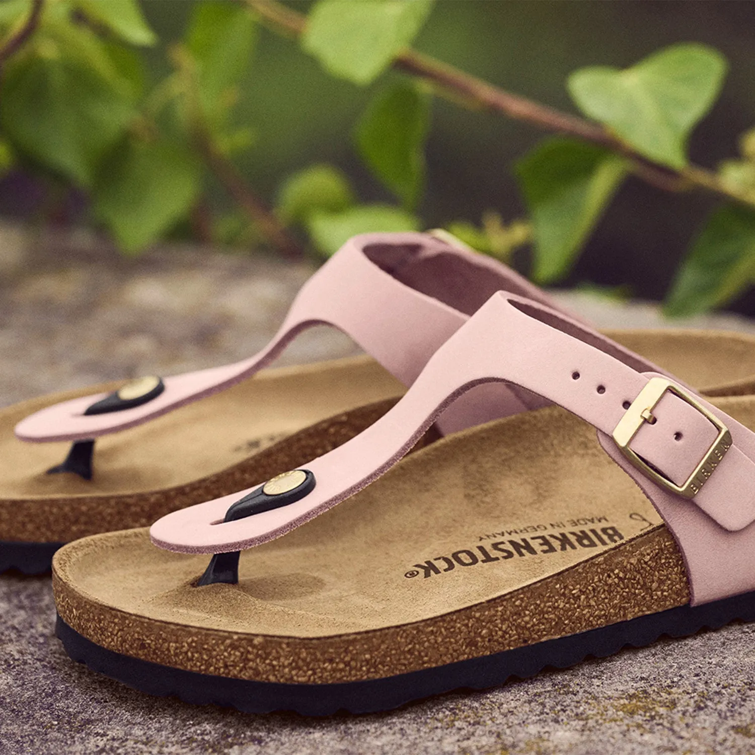 Women's Birkenstock Gizeh Soft Pink